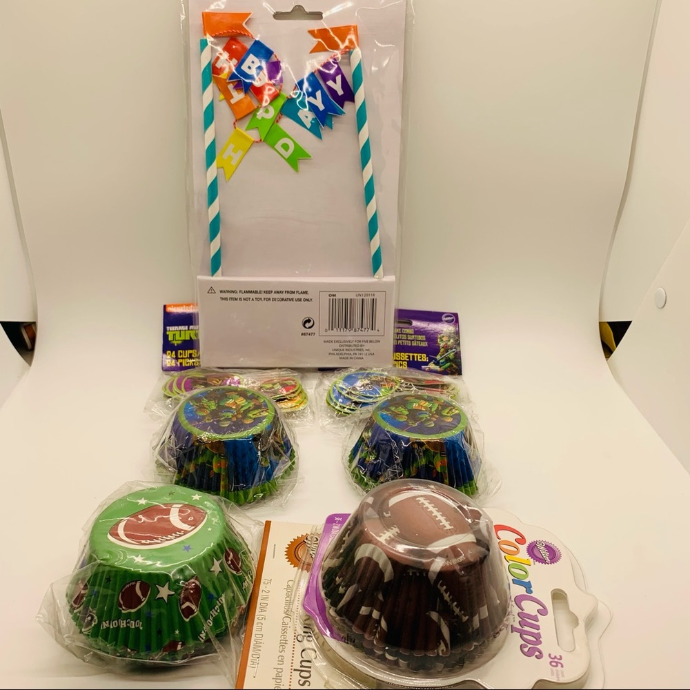 NWT Celebration Cake Cupcake Bundle